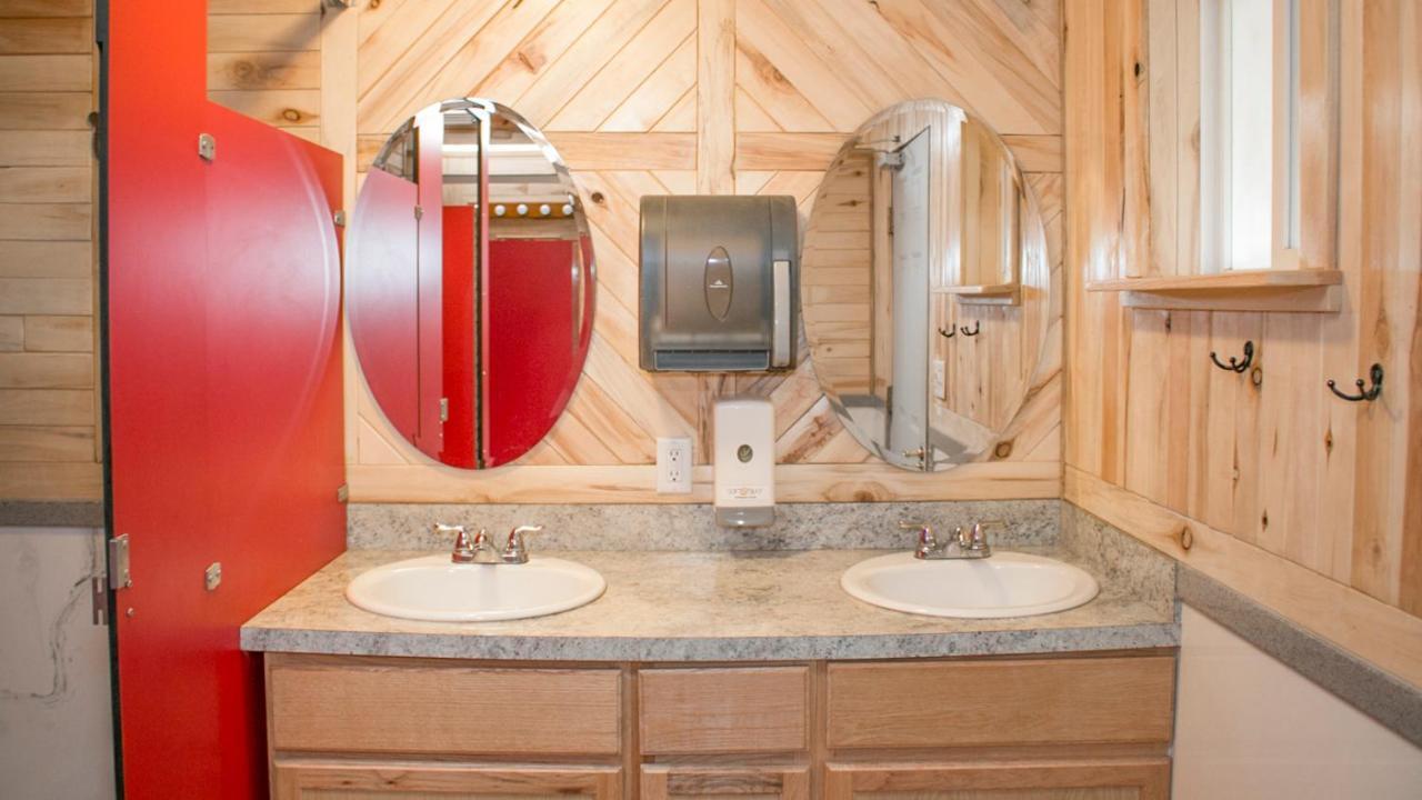 Funstays Glamping Setup Tent In Rv Park #6 Ok-T6 Moab Exterior photo