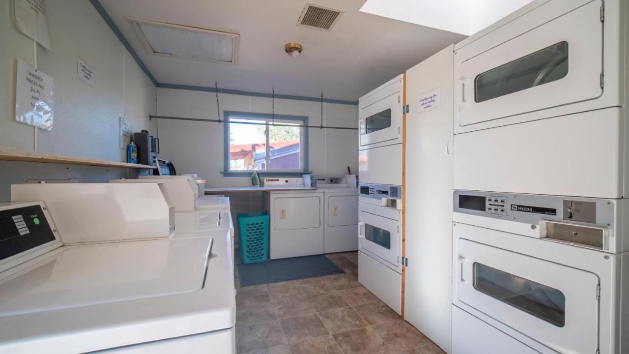 Funstays Glamping Setup Tent In Rv Park #6 Ok-T6 Moab Exterior photo